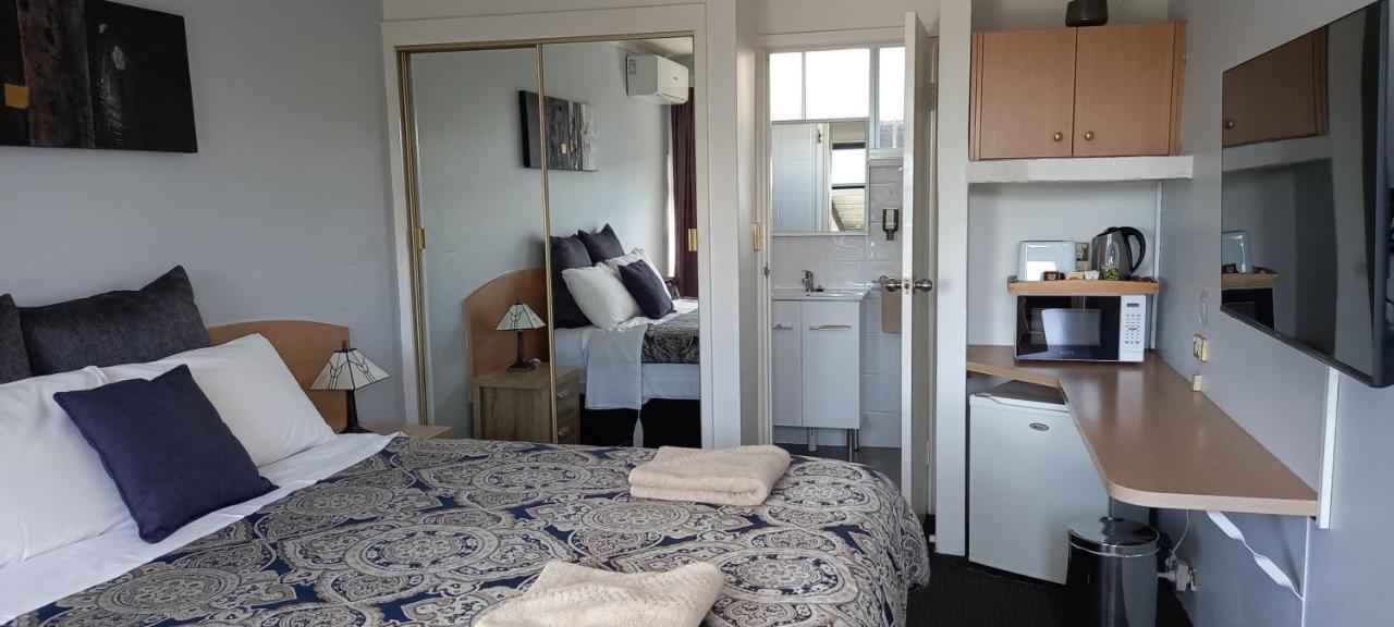 White Manor Motel Cooma Extérieur photo